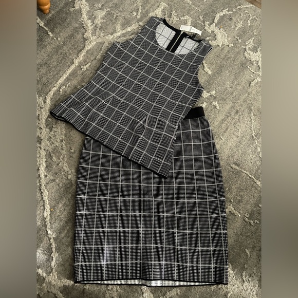 Set Skirt - Picture 1 of 4